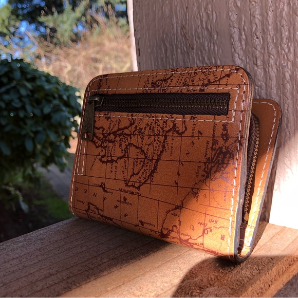 Patricia Nash handbag and match wallet Italian leather maps suede lining . - Picture 8 of 14